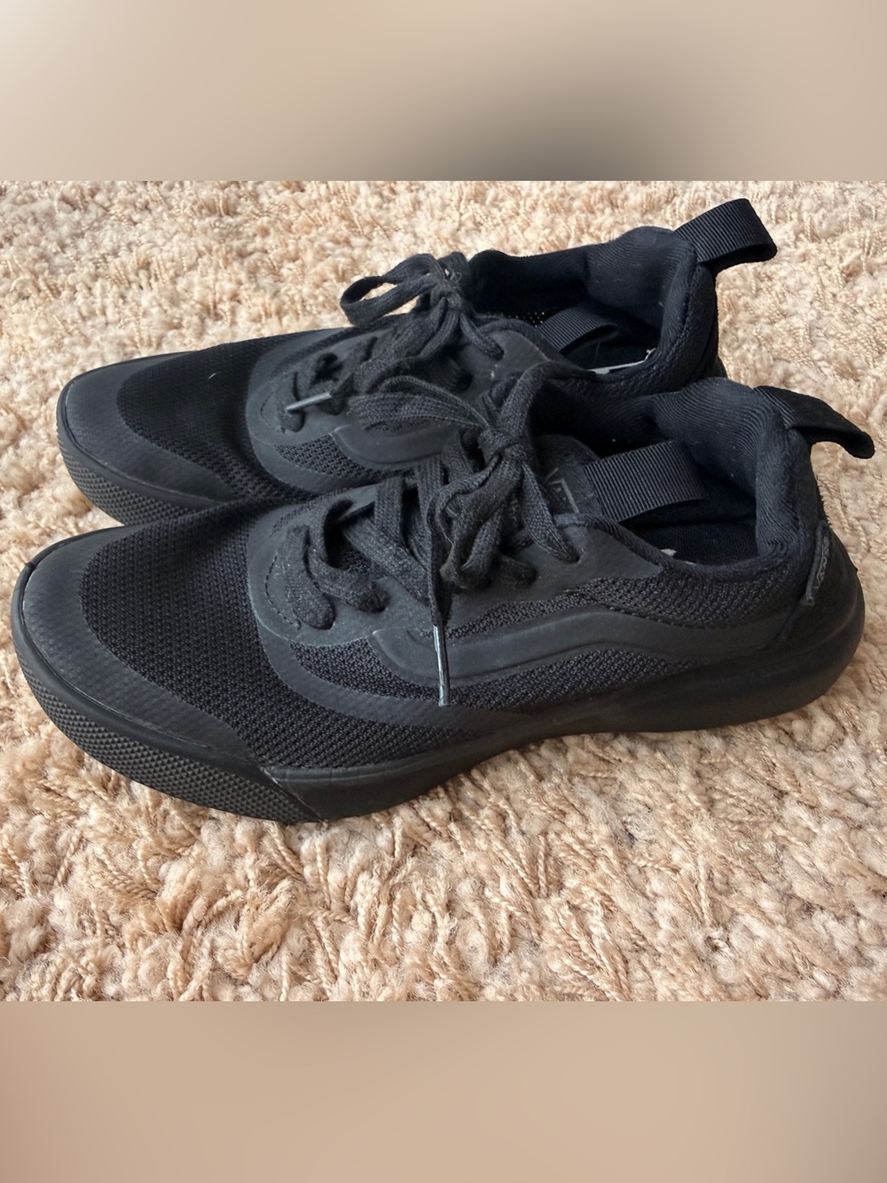 Women’s Vans Ultrarange Sneakers